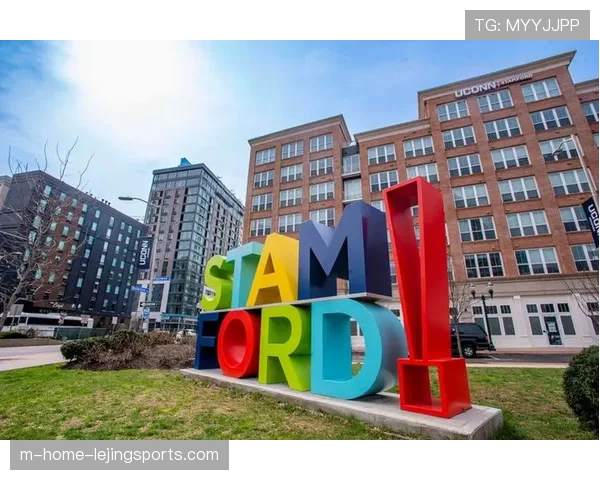 泽维尔大学惨败康涅狄格 对手全面开花难阻失利